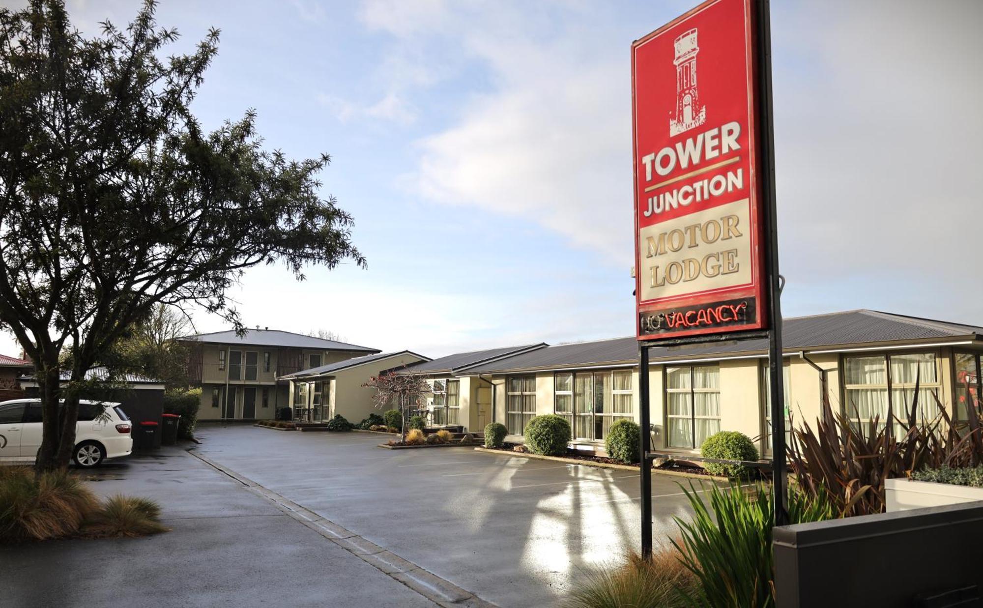 Tower Junction Motor Lodge: Central Stay with Free Railway Shuttle Christchurch Exterior photo