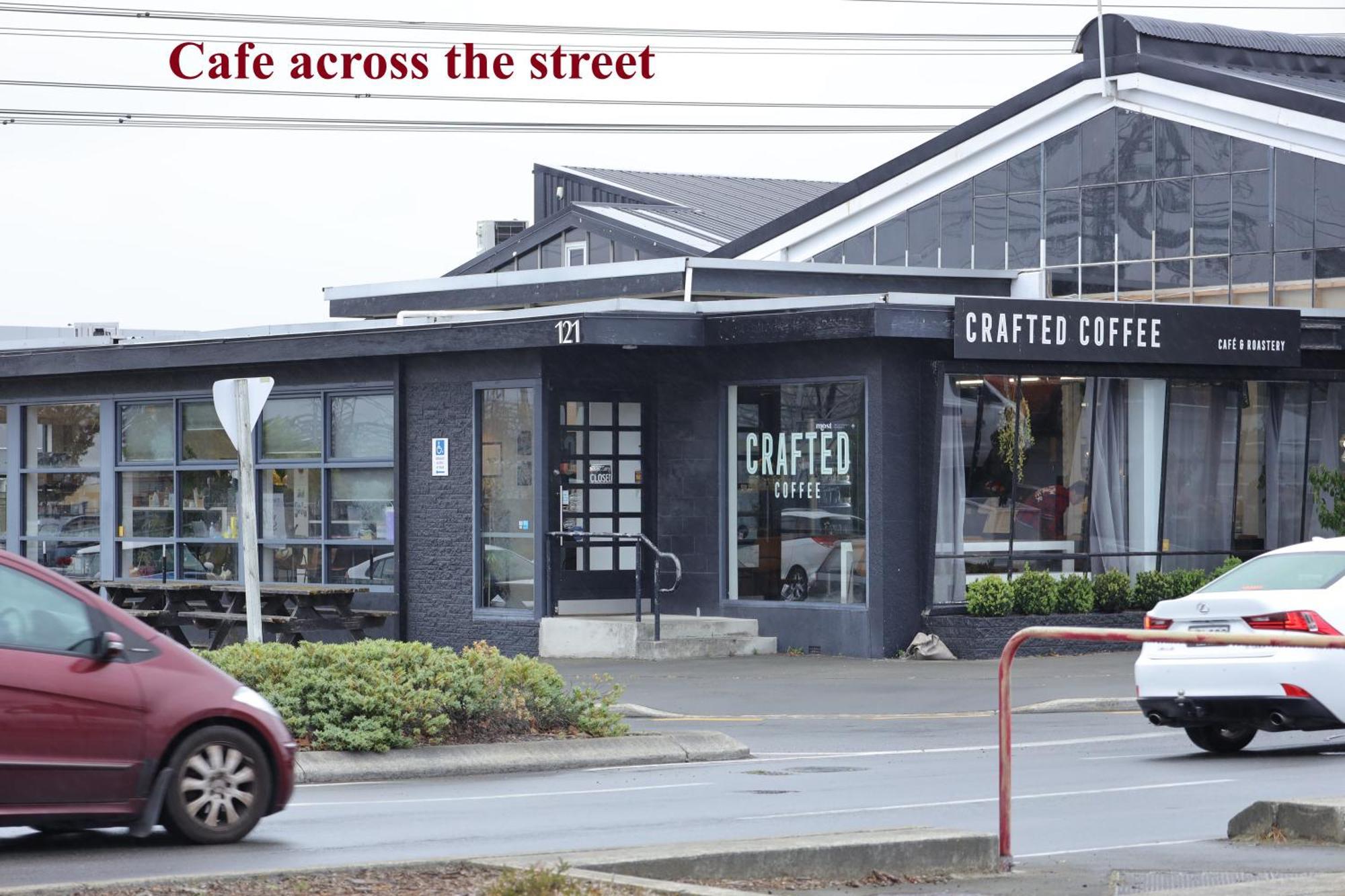 Tower Junction Motor Lodge: Central Stay with Free Railway Shuttle Christchurch Exterior photo