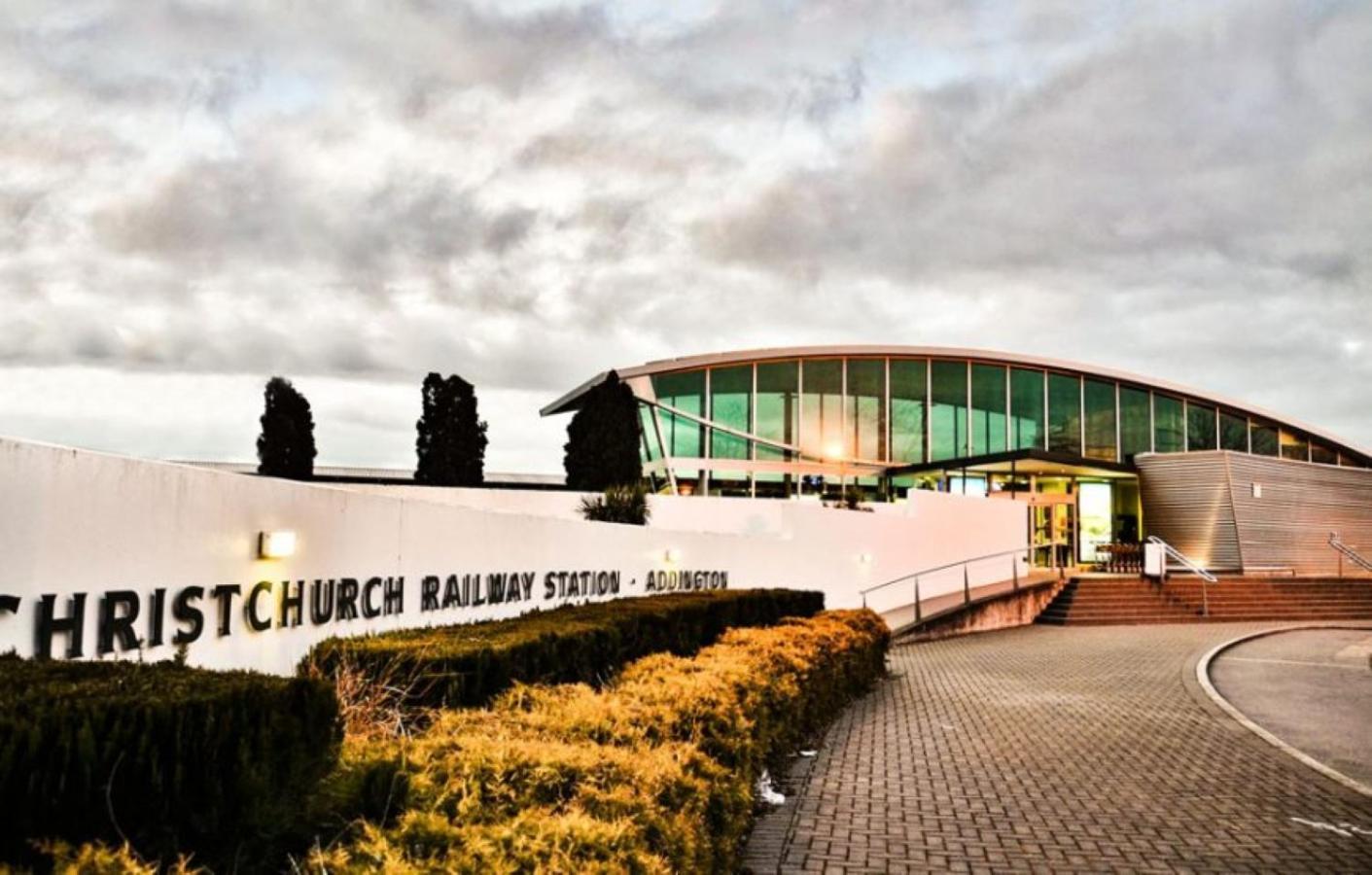 Tower Junction Motor Lodge: Central Stay with Free Railway Shuttle Christchurch Exterior photo