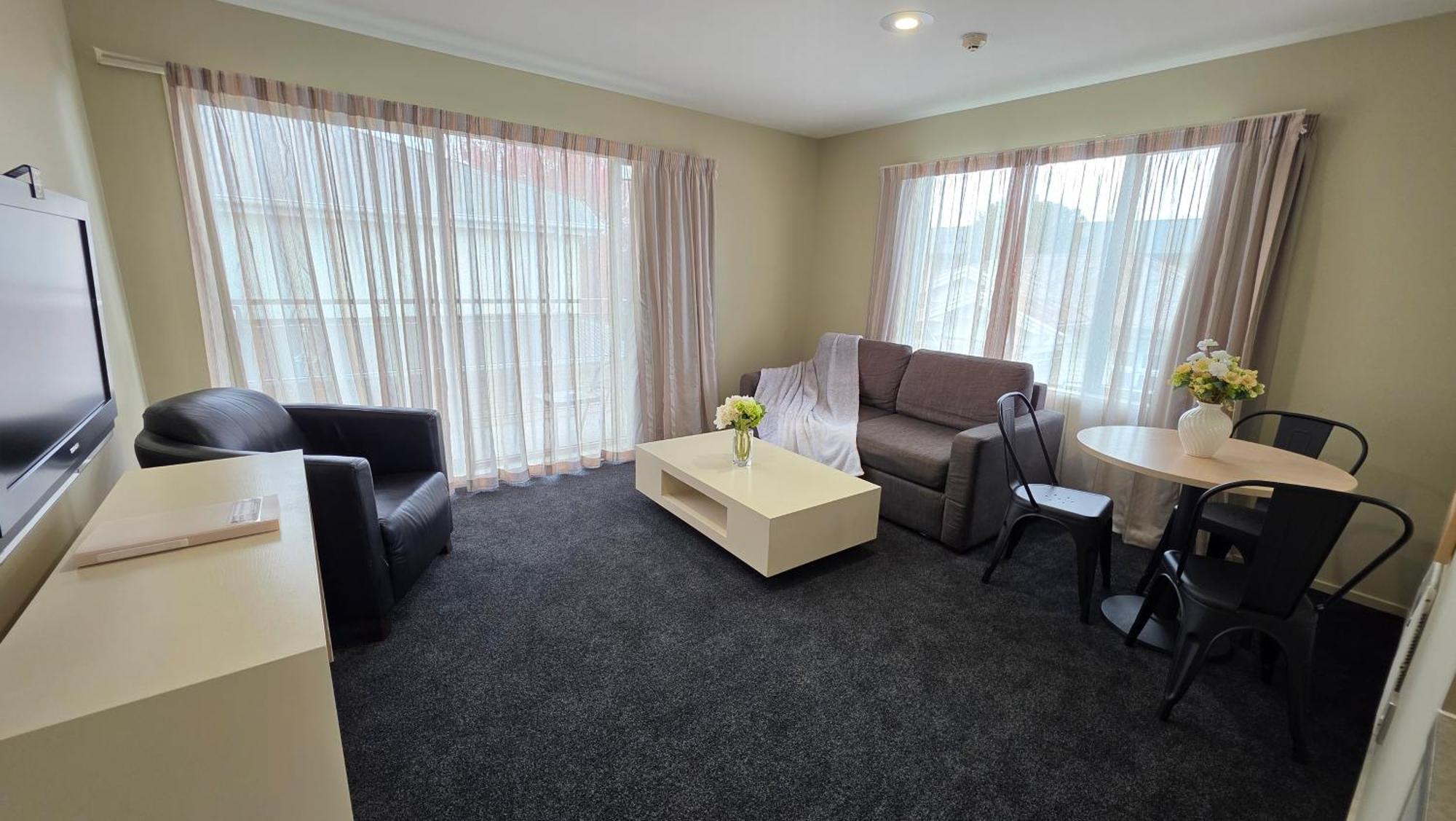 Tower Junction Motor Lodge: Central Stay with Free Railway Shuttle Christchurch Room photo